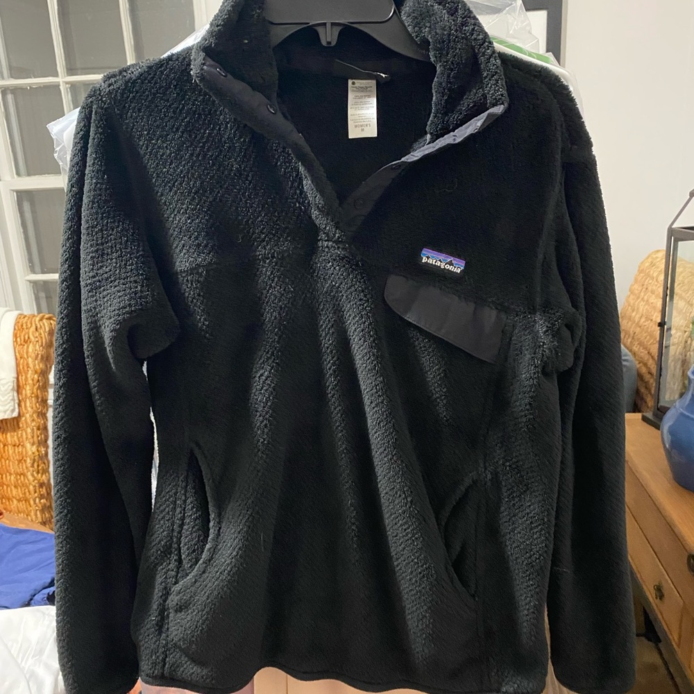 Patagonia pullover!